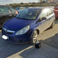 Opel corsa 1200 benz 2010 ricambi