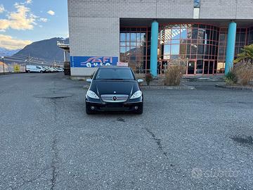 Mercedes-Benz A 200 EFFICIENCY AvantgardeBenzina