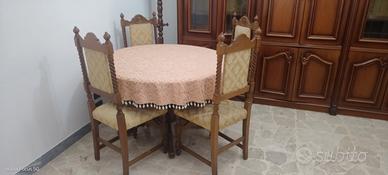 Tavolo e sedie 