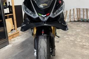 Aprilia tuono v4 factory