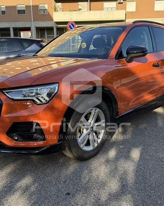 AUDI Q3 35 TDI S tronic Business Advanced