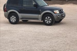 Mitsubishi PAJERO V60 3.2 118 kw 3 porte