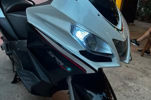 Gp 800 con carene Aprilia Srv 850