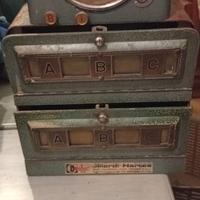 Distributore palle da billiardo