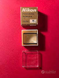 Nikon F2  focusing screen type G1