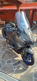 Yamaha tmax 560 2025