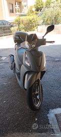 Kymco people 300 gti