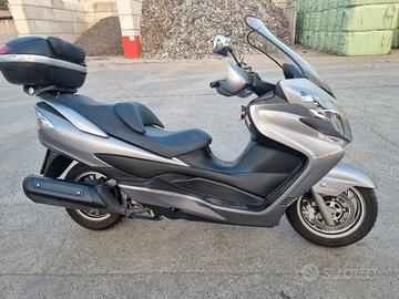 Suzuki Burgman 400 