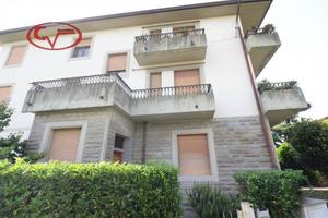 Appartamento di 195 m² con 5 locali a Montevarchi