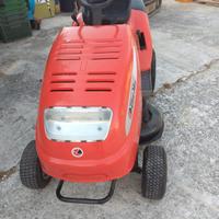 trattorino tagliaerba 