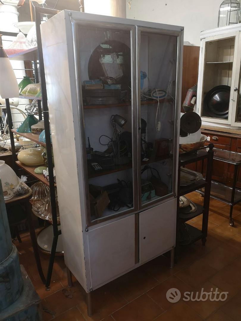 Subito Freak Andò in lamiera e profilati in alluminio