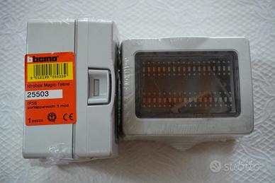 Lotto di 9 Idrobox Magic-Tekne 25503 Bticino