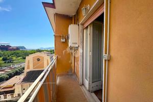 3 LOCALI A NAPOLI