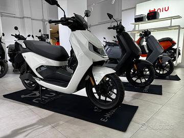 NIU scooter elettrico garanzia ufficiale NIU STORE