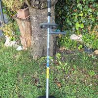 Decespugliatore a filo Shindaiwa