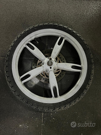 Cerchio anteriore scarabeo 50