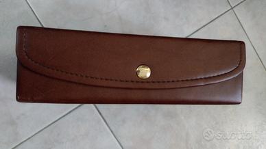 Contenitore porta audiocassette