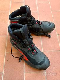 Scarpe gaerne moto