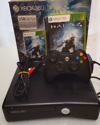 Console Xbox 360 Slim 250 GB Halo 4 bundle