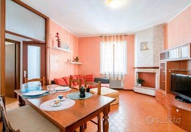 Montescudo con 2 camere da letto e terrazzo