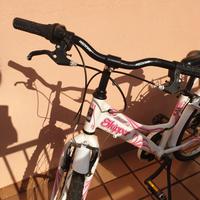 Bicicletta bambina bianca e rosa Skipper Nuzzi