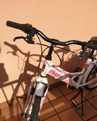 Bicicletta bambina bianca e rosa Skipper Nuzzi