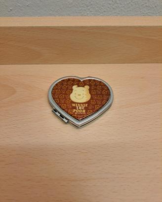 Specchietto tascabile a cuore Winnie the Pooh