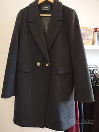 cappotto nero semi nuovo 44.,46