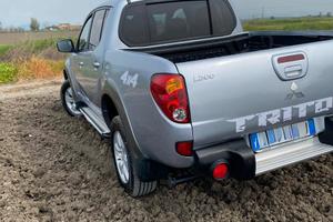 Mitsubishi L200 2.5 Diesel 136 CV