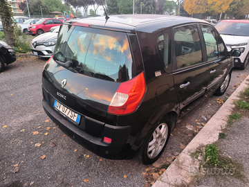 Renault Scenic 1.5 dci