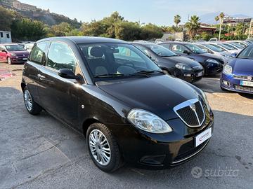 Lancia Ypsilon 1.2 Argento