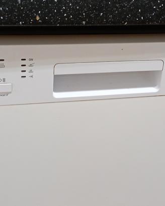 lavastoviglie BEKO 