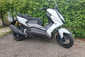 Wottan Motor GT2 300-MOTORE PIAGGIO-BIANCO