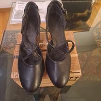 scarpe da ballo con tacco