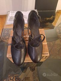 scarpe da ballo con tacco
