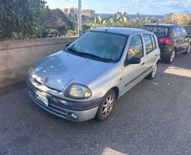 RENAULT Clio 1.2