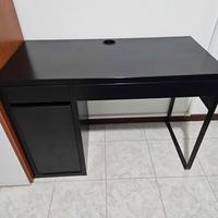 Scrivania ikea usata