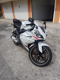 Yamaha YZF R125