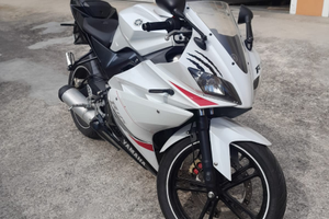 Yamaha YZF R125