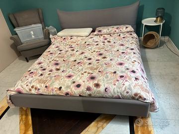 Letto matrimoniale + mobile