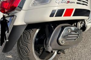 Vespa 300 Gts Super Sport