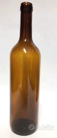 Bottiglie bordolesi da vino