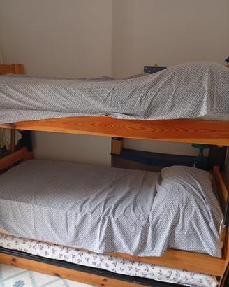 Letto a castello in legno massiccio