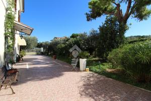 PORZIONE DI BIFAMILIARE A PESCARA