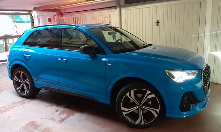 Audi Q3 35Tdi Identity Black S-LINE 