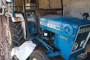 Trattore Ford 3600 +attrezzi
