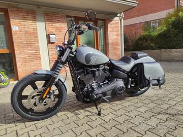 Harley-Davidson Softail Street Bob