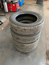 Gomme NUOVE Goodyear EfficientGrip SUV 215/60 R17