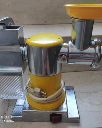 TRITACARNE GRATTUGIA Quick Mill Omre GIALLO