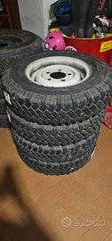 Cerchi e gomme Land Rover Defender